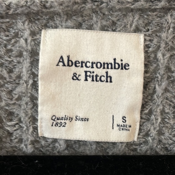 Cozy A&F Cardigan - Picture 2 of 3